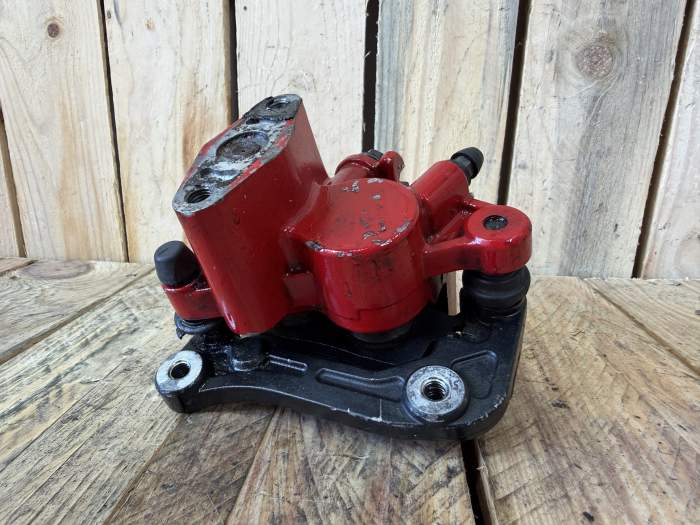 PINZA TRASERA KYMCO XCITING 500 09-12