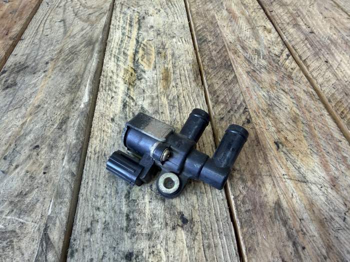VALVULA DE GASES KYMCO XCITING 500 09-12