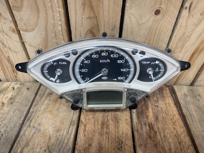 CUADRO DE INSTRUMENTOS YAMAHA XMAX 125 06-09