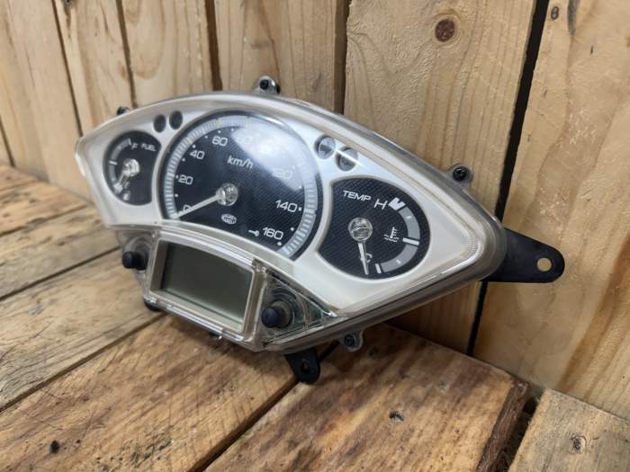 CUADRO DE INSTRUMENTOS YAMAHA XMAX 125 06-09
