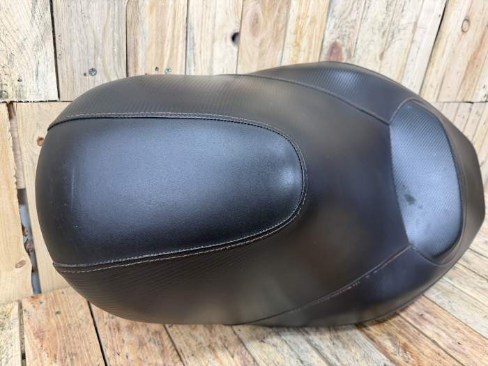 ASIENTO YAMAHA XMAX 125 06-09 1