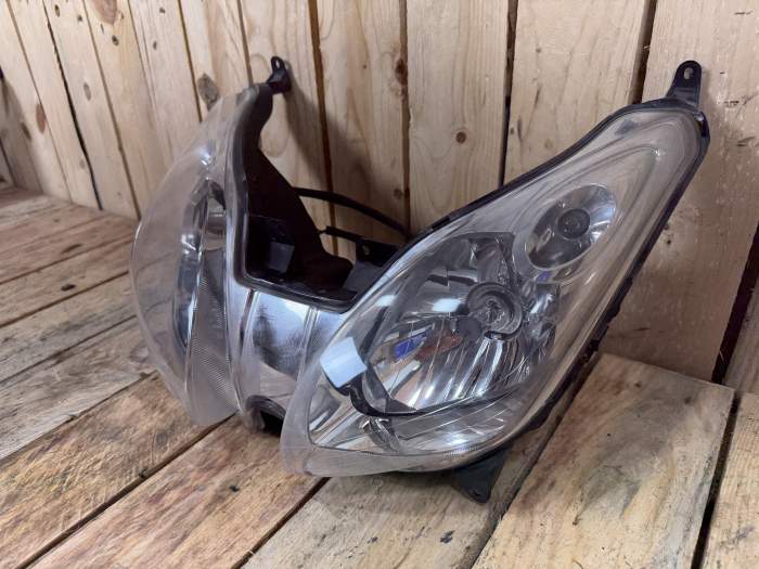FARO DELANTERO YAMAHA XMAX 125 06-09 2