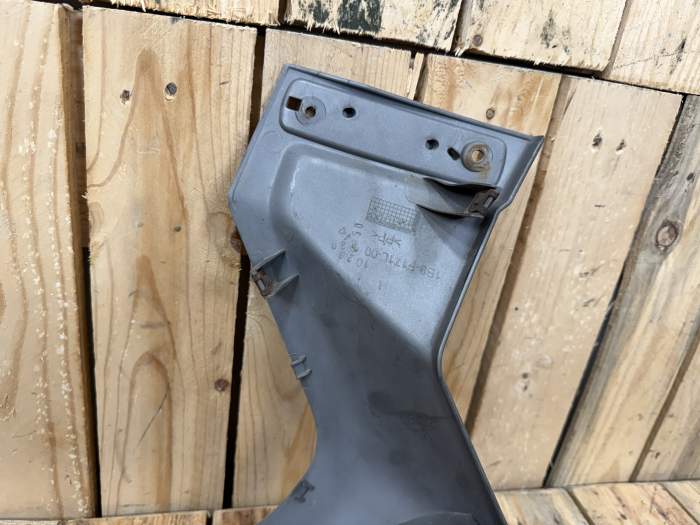 QUILLA IZQUIERDA YAMAHA XMAX 125 06-09 2