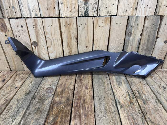 TAPA LATERAL IZQUIERDA YAMAHA XMAX 125 06-09 1