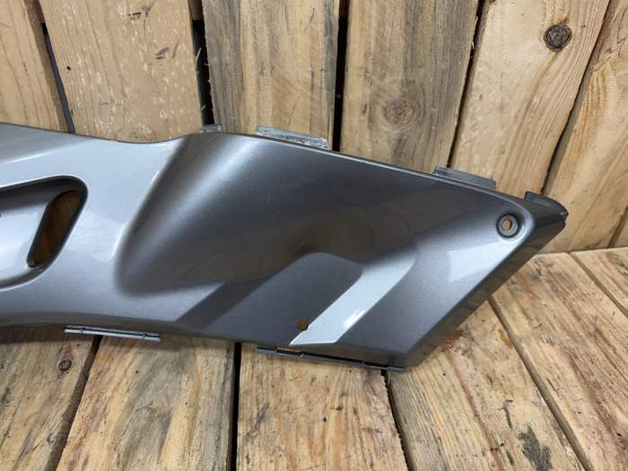 TAPA LATERAL IZQUIERDA YAMAHA XMAX 125 06-09 2