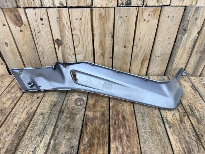TAPA LATERAL IZQUIERDA YAMAHA XMAX 125 06-09 3