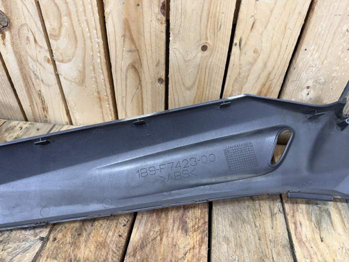 TAPA LATERAL DERECHA YAMAHA XMAX 125 06-09 1