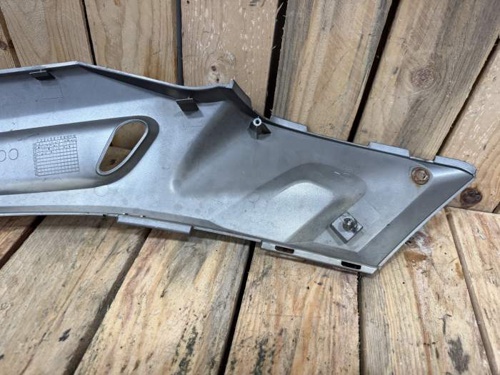 TAPA LATERAL DERECHA YAMAHA XMAX 125 06-09 2