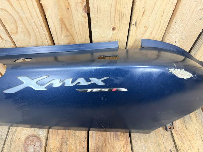 TAPA TRASERA DCHA. YAMAHA XMAX 125 06-09