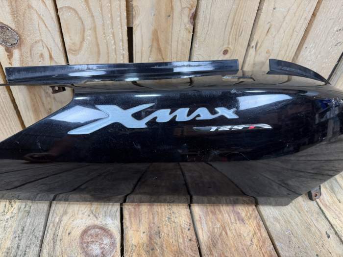 TAPA TRASERA DCHA. YAMAHA XMAX 125 06-09 2