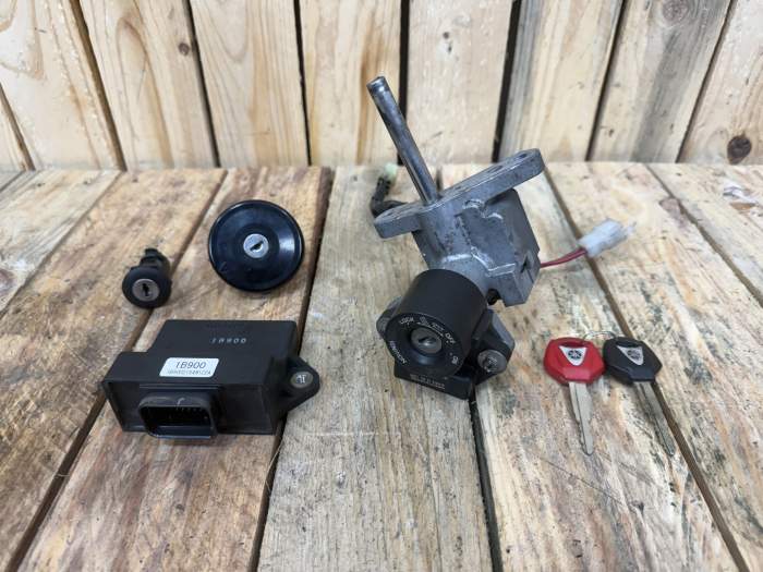 CLAUSOR COMPLETO YAMAHA XMAX 125 06-09