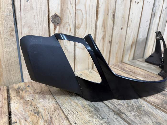 PLASTICO MANILLAR YAMAHA XMAX 125 06-09 - QrBox.es