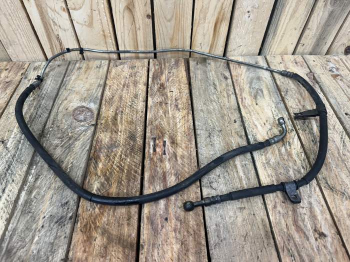 LATIGUILLOS FRENO TRASERO YAMAHA XMAX 125 06-09 - QrBox.es