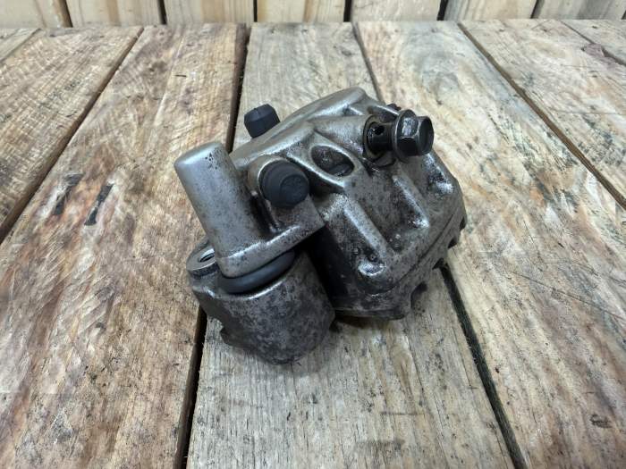 PINZA DE FRENO DELANTERA YAMAHA XMAX 125 06-09 - QrBox.es