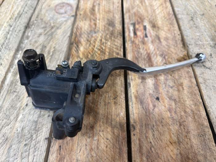 BOMBA FRENO TRASERO YAMAHA XMAX 125 06-09 - QrBox.es