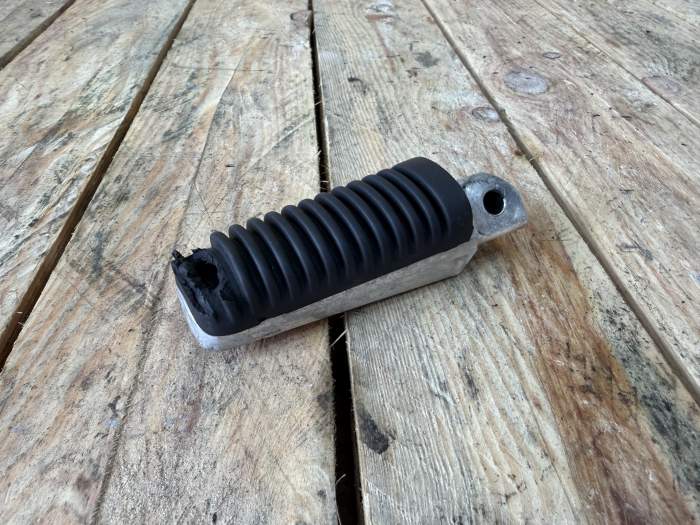 TRIBERA DERECHA YAMAHA XMAX 125 06-09 - QrBox.es