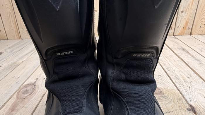 BOTAS MOTO DAINESE GORE-TEX 45 - QrBox.es