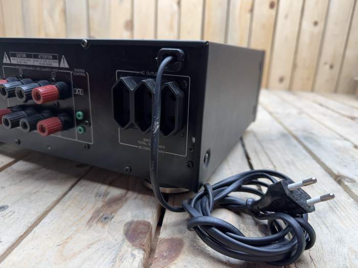 AMPLIFICADOR KENWOOD KA-4050R