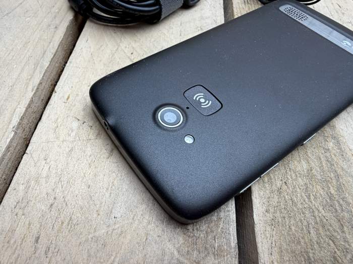 TELEFONO TERCERA EDAD SMARTPHONE DORO - QrBox.es