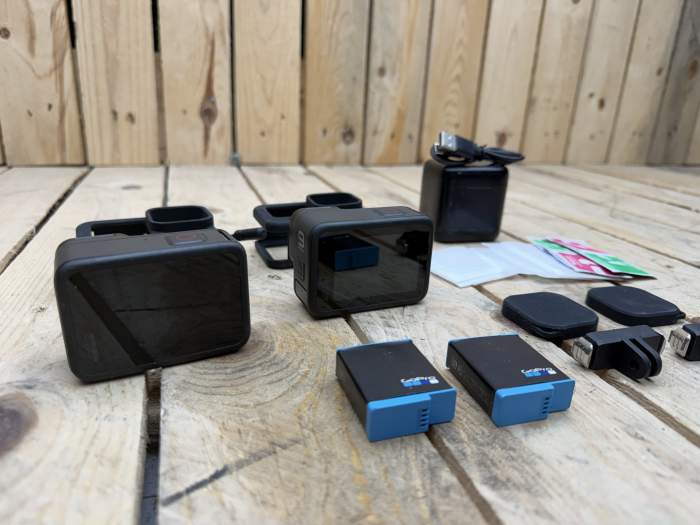 PACK 2 GOPRO HERO 9  BLACK + ACCESORIOS - QrBox.es