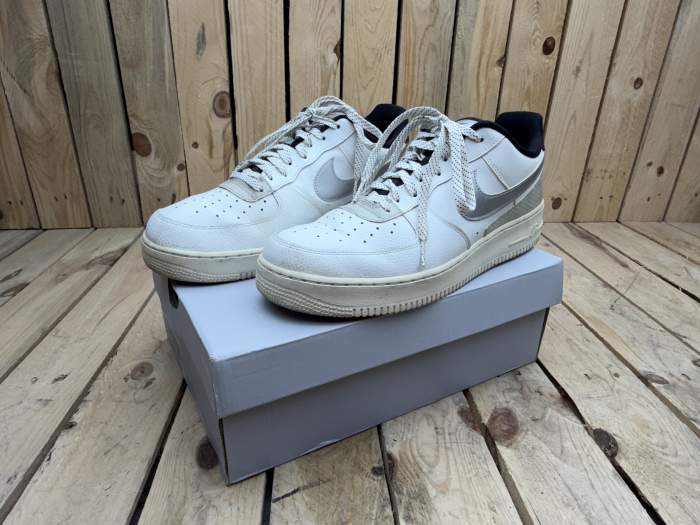 AIR FORCE 1 BLACK/WHITE 45 - QrBox.es