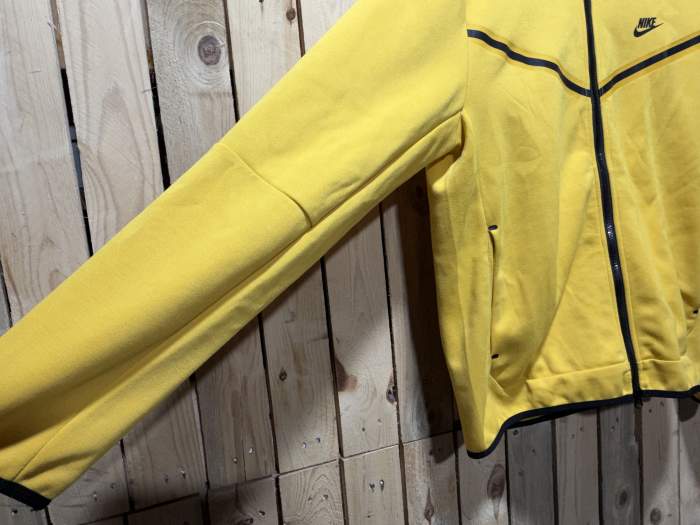 SUDADERA NIKE TECH AMARILLA XL - QrBox.es