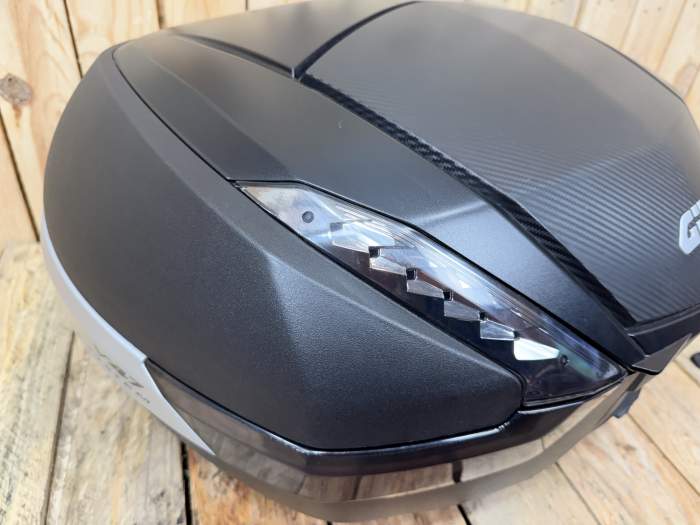 BAÚL TOP CASE GIVI V47NNT MONOKEY 47L