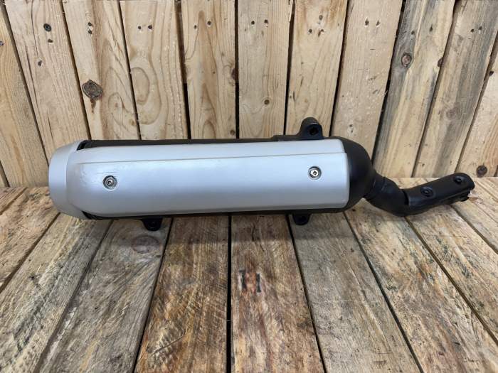 ESCAPE YAMAHA XMAX 125 06-09