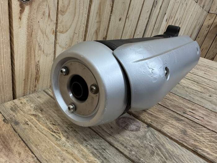 ESCAPE YAMAHA XMAX 125 06-09