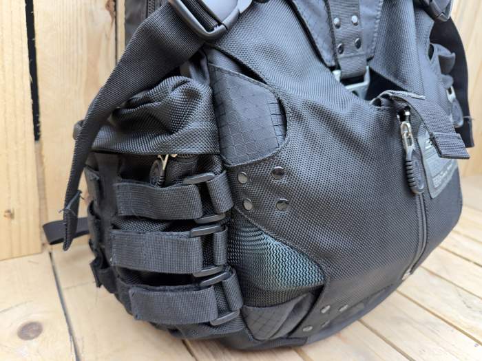 MOCHILA OAKLEY VINTAGE NEGRA