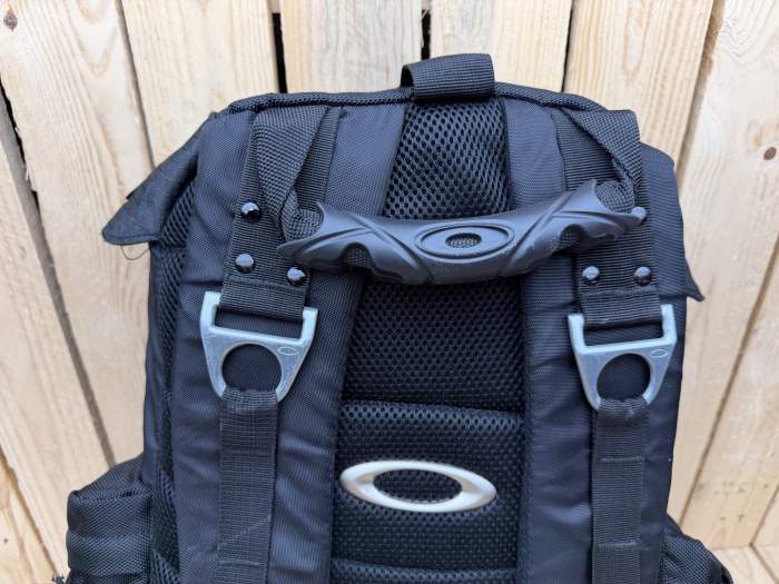 MOCHILA OAKLEY VINTAGE NEGRA