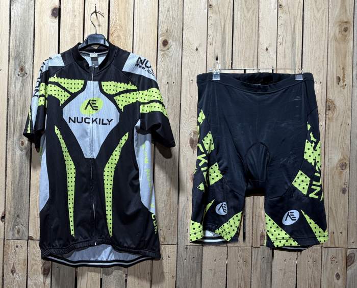 CONJUNTO CICLISMO 2XL NUCKILY