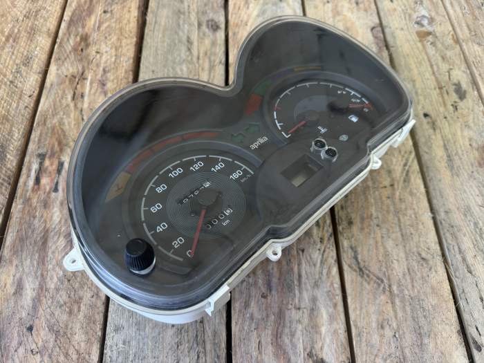 CUADRO DE INSTURMENTOS APRILIA ATLANTIC 125 03-08