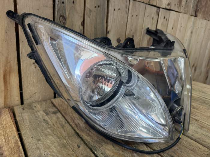 FARO DELANTERO APRILIA ATLANTIC 125 03-08