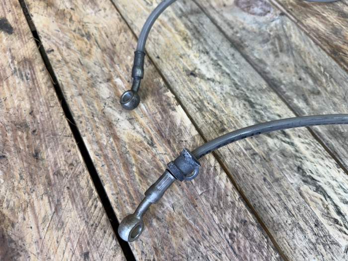 LATIGUILLO FRENO TRASERO APRILIA ATLANTIC 125 06-12