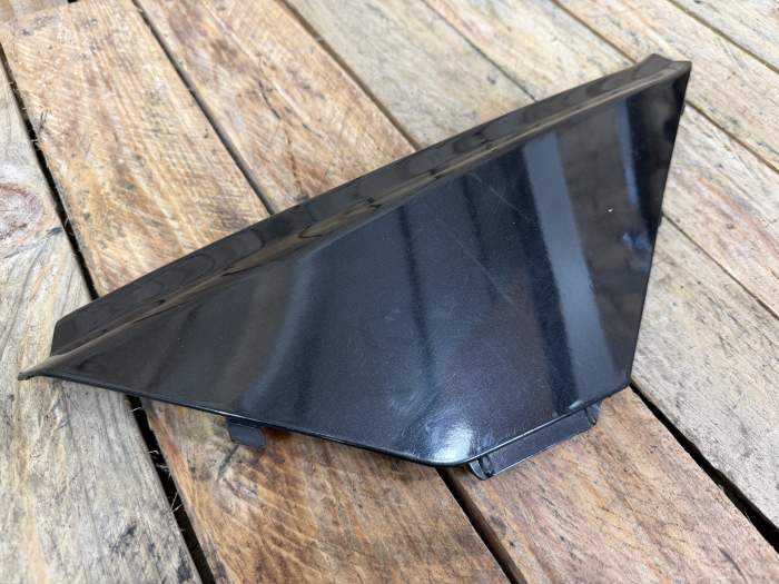 TAPA IZQUIERDA APRILIA ATLANTIC 125 06-08