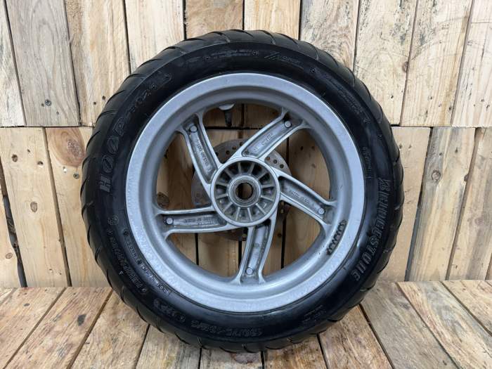 RUEDA TRASERA COMPLETA APRILIA ATLANTIC 125 03-12