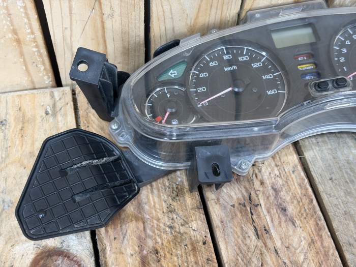 CUADRO DE INSTRUMENTOS HONDA S-WING 125 07-12