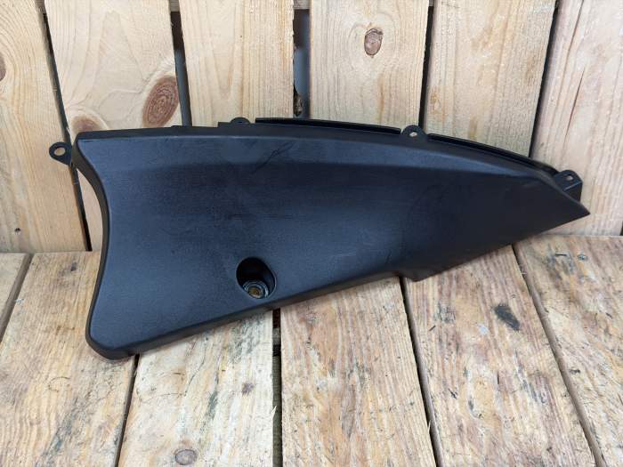 PLASTICO LATERAL DERECHO HONDA S-WING 125 07-12