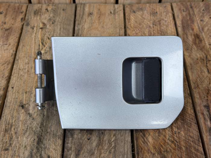 TAPA COMPARTIMENTO INTERIOR HONDA S-WING 125 0-12 - QrBox.es