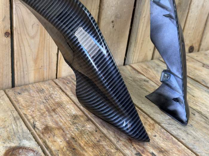 FRONTAL CARBONO KAWASAKI ER-6N 09-11 - QrBox.es