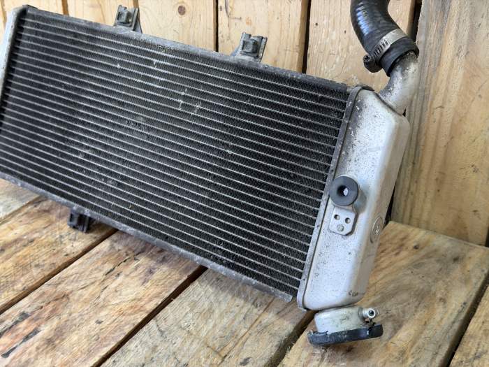 RADIADOR COMPLETO KAWASAKI ER-6N 09-11 - QrBox.es