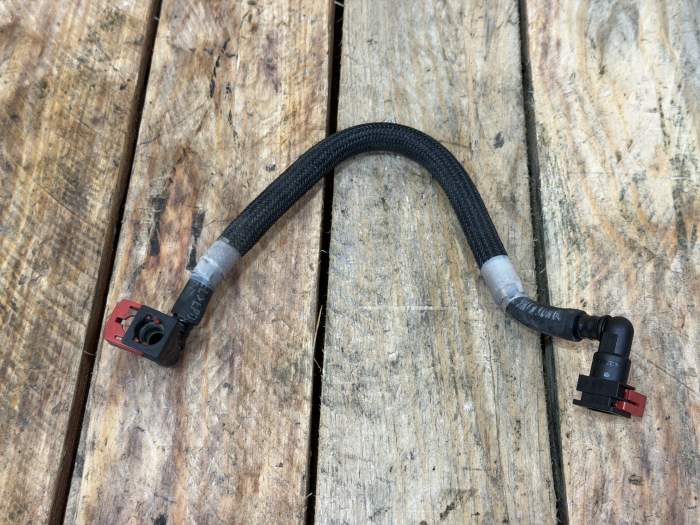 TUBO INYECTOR GASOLINA KAWASAKI ER-6N 09-11 - QrBox.es