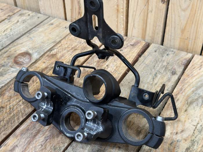 TIJA DIRECCION SUPERIOR KAWASAKI ER-6N 09-11 - QrBox.es