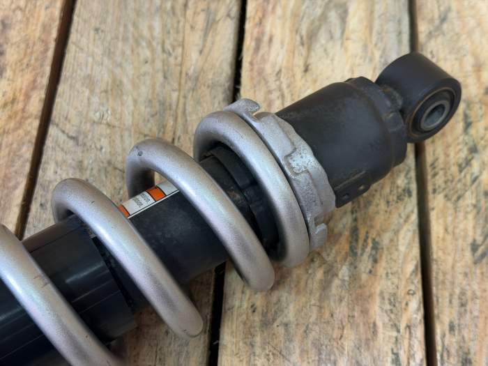AMORTIGUADOR TRASERO KAWASAKI ER-6N 09-11 - QrBox.es