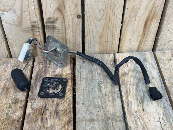 AFORADOR NIVEL COMBUSTIBLE KAWASAKI ER-6N 09-11