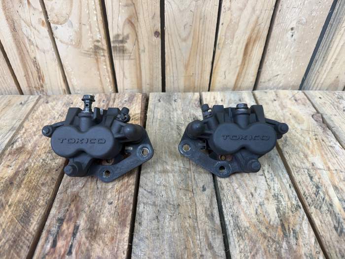 PINZAS DE FRENO DELANTERAS KAWASAKI ER-6N 09-11