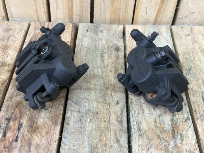 PINZAS DE FRENO DELANTERAS KAWASAKI ER-6N 09-11