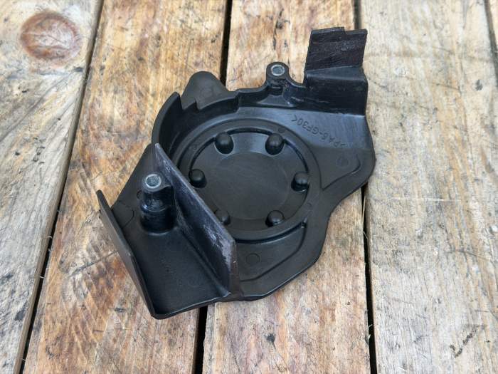 CUBIERTA PIÑON KAWASAKI ER-6N 09-11