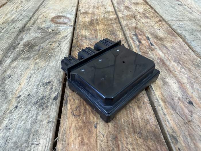 CAJA FUSIBLES KAWASAKI ER-6N 09-11